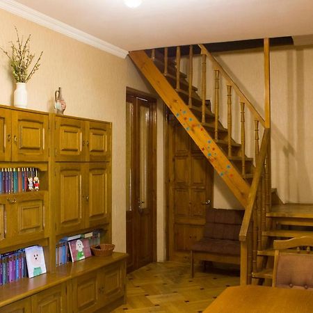 Nino'S Guest House 트빌리시 외부 사진