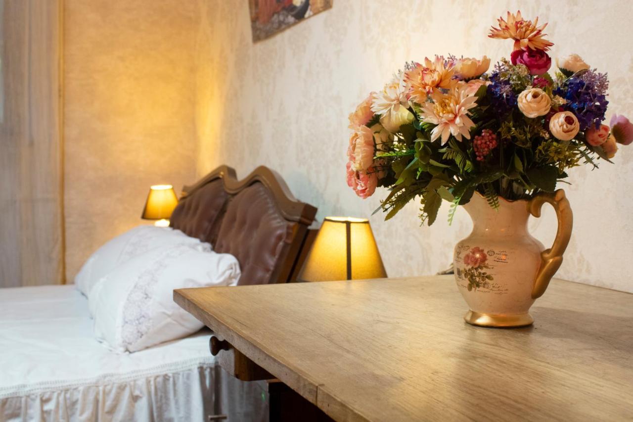 Nino'S Guest House 트빌리시 외부 사진