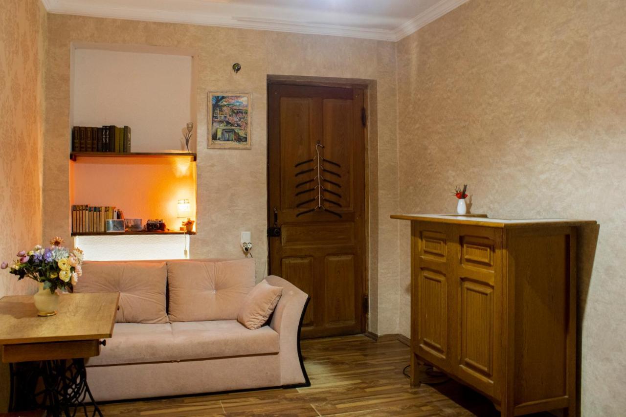 Nino'S Guest House 트빌리시 외부 사진