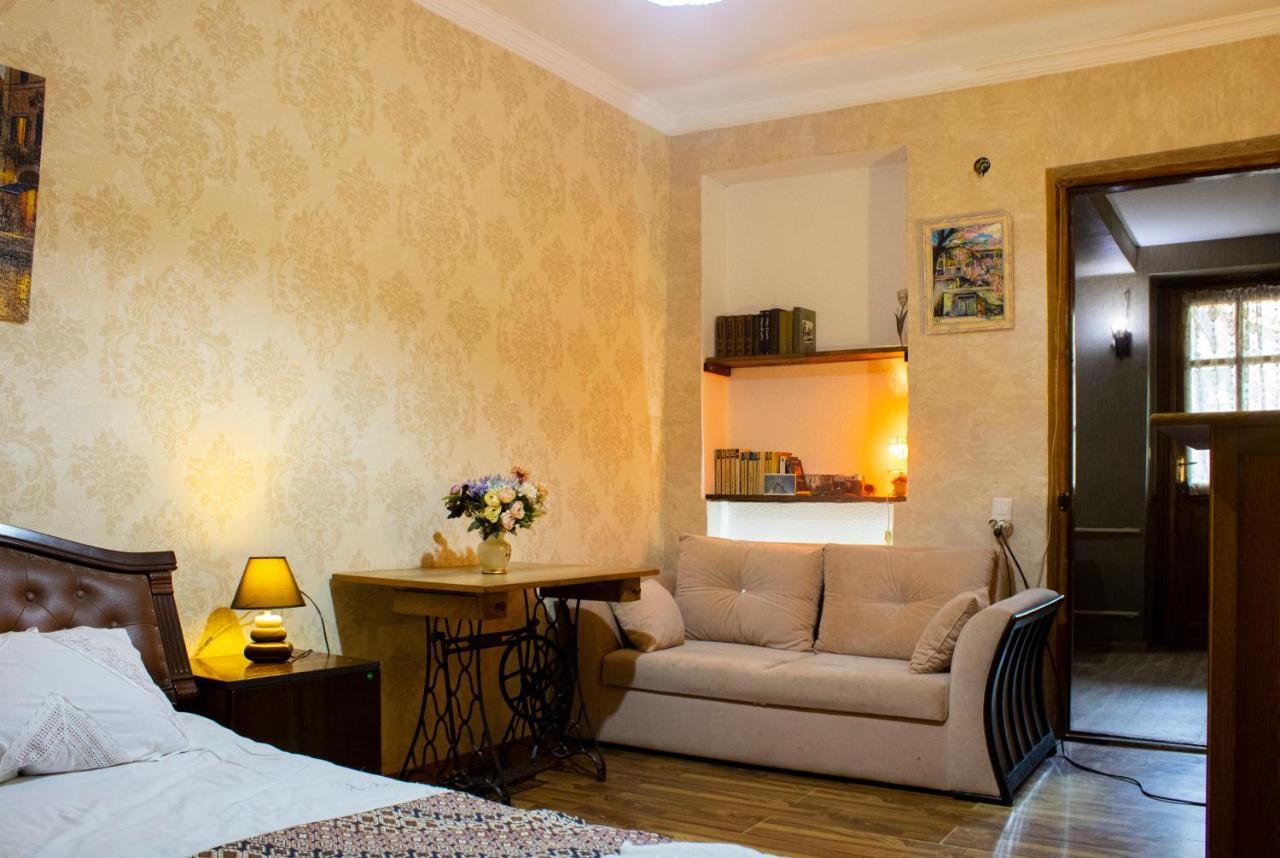 Nino'S Guest House 트빌리시 외부 사진