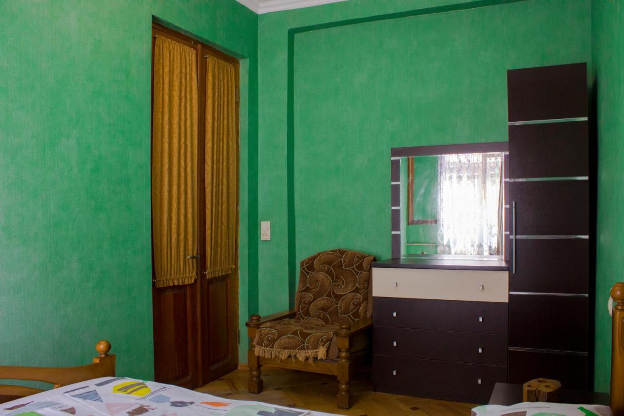 Nino'S Guest House 트빌리시 외부 사진