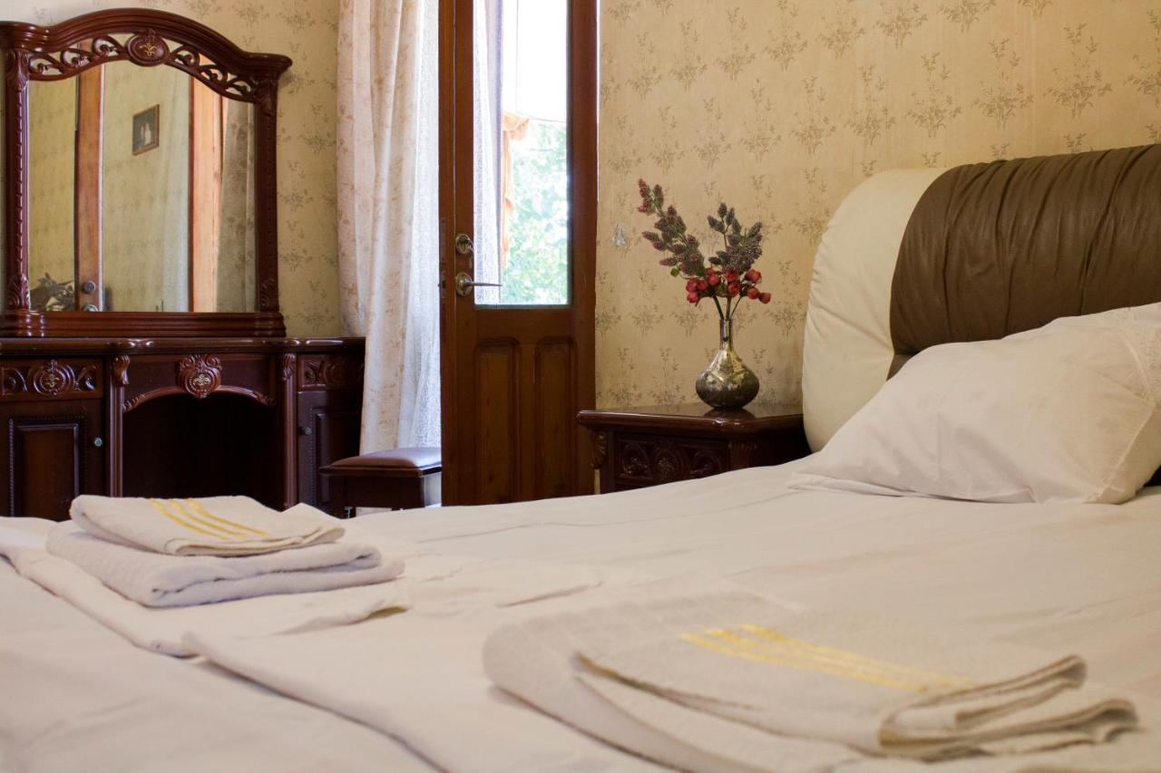 Nino'S Guest House 트빌리시 외부 사진